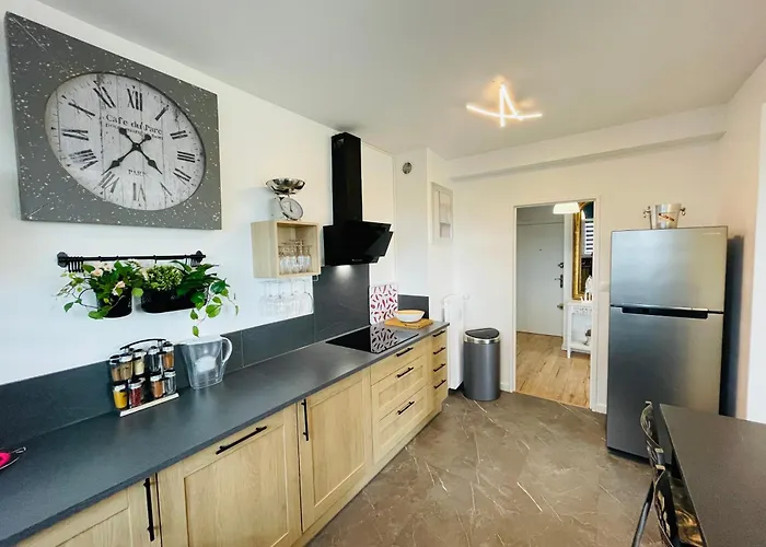 Yucca, Avec Garage Prive Et Balcon *